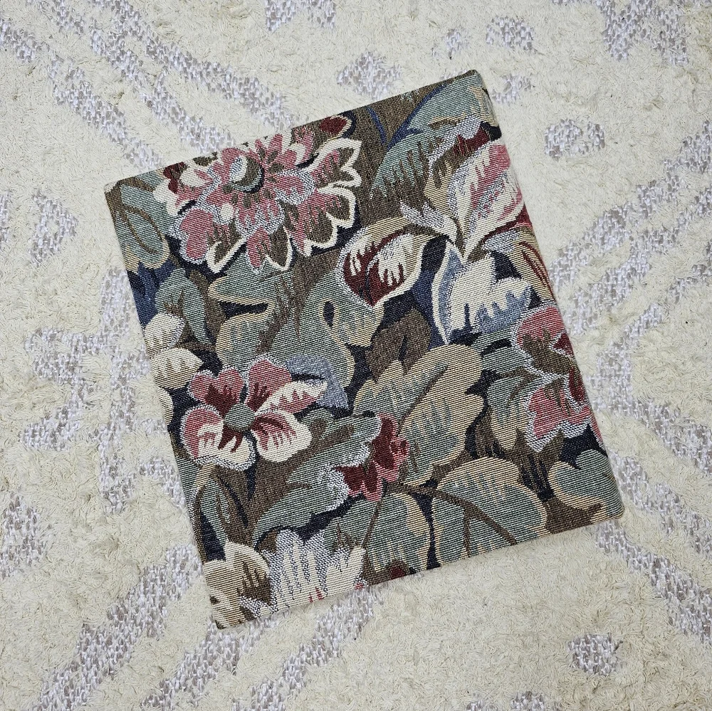 VTG Helene Batoff Interiors Tapestry Binder